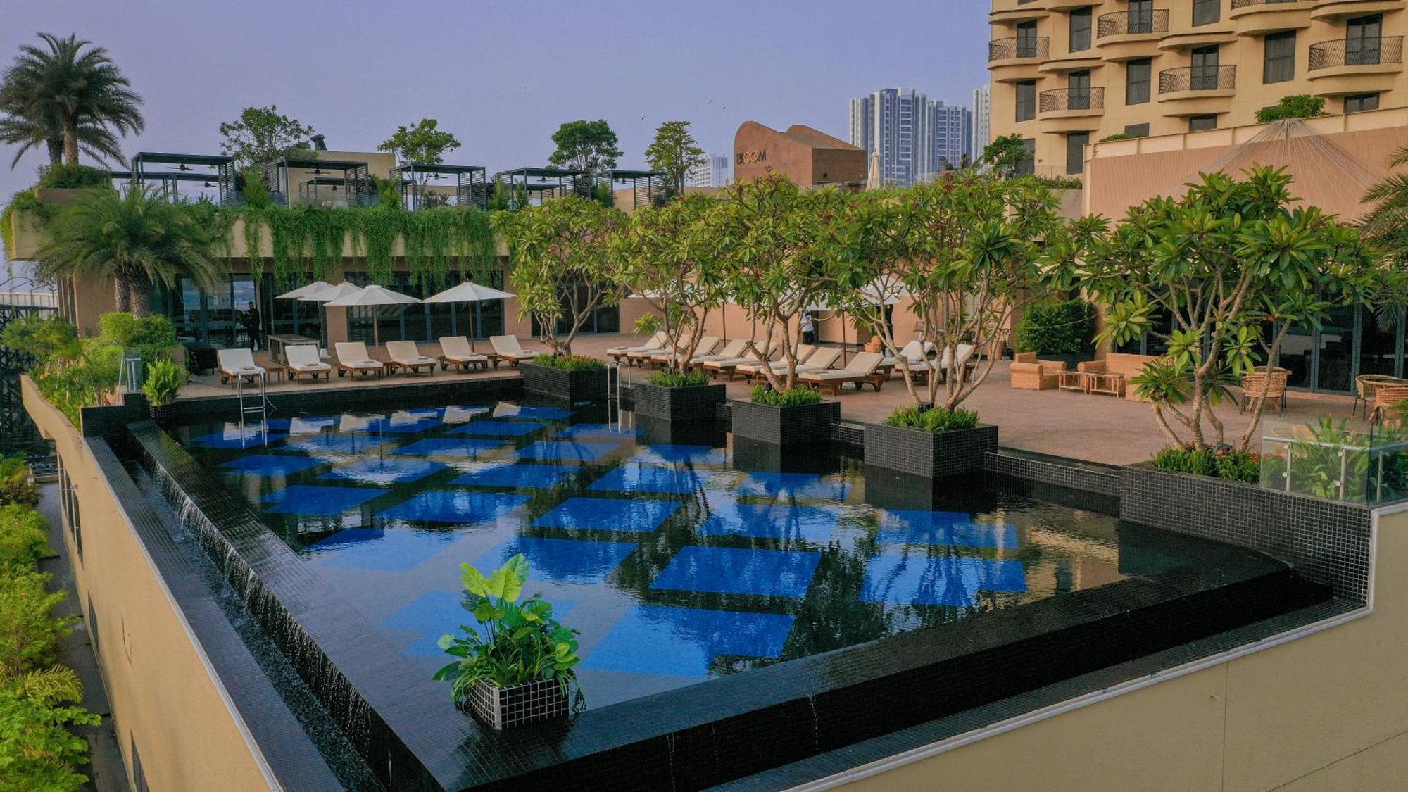 Sun & Moon, Riverside Hotel Phnompenh Exteriér fotografie