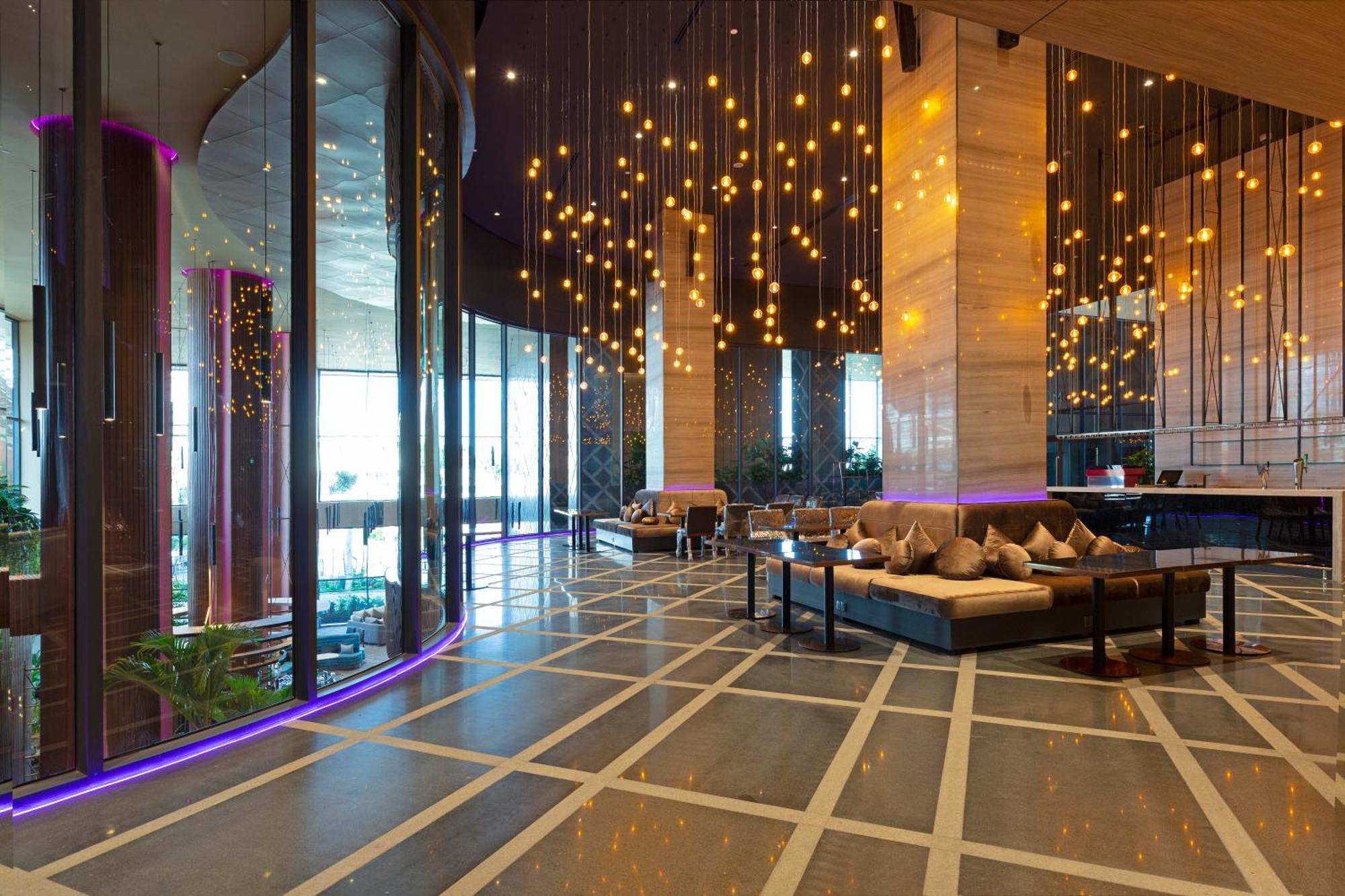 Sun & Moon, Riverside Hotel Phnompenh Exteriér fotografie